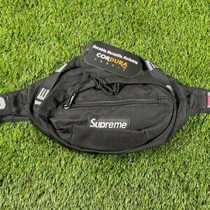 NWT Supreme Waist Crossbody Bag Fanny Pack SS18 Black